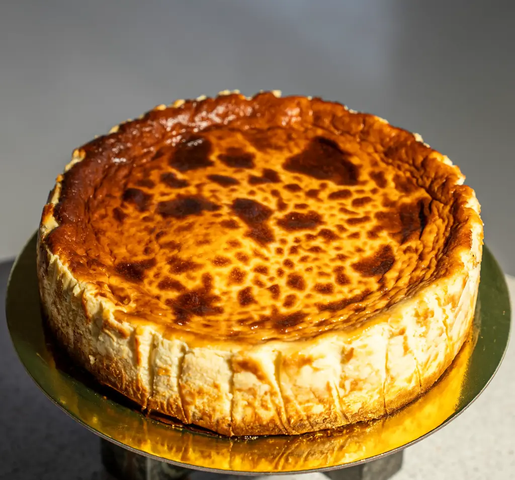 WHOLE MADRID CHEESECAKE - مدريد جيزكيك